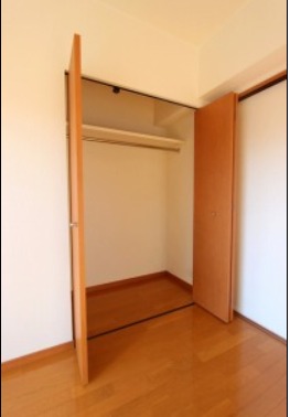 お洋服が多い方でも楽々収納できます