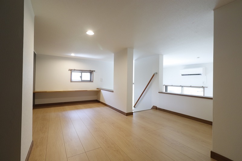 こちらは寝室にいかがでしょうか