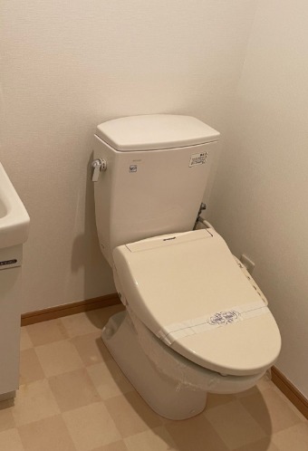 ウォシュレット完備。