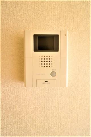 モニターホンで安心です。