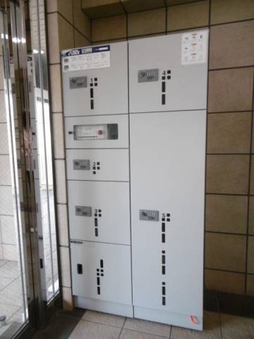 宅配ボックス便利です。