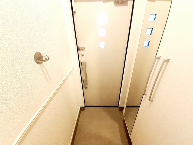玄関はこんな感じです