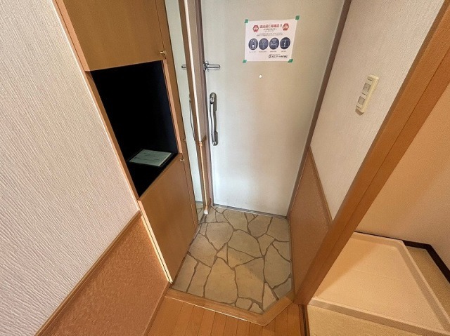 オシャレな玄関でたくさんシューズをおけます！