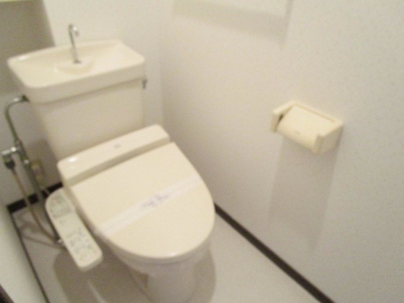 ウォシュレット完備です