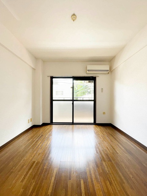 南向きで日当たり良好です