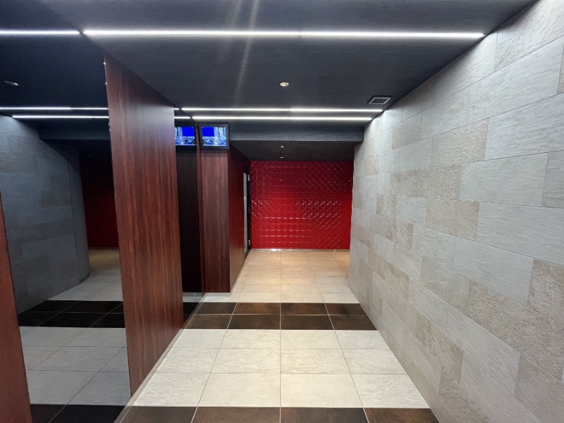 高級感のあるエントランスです