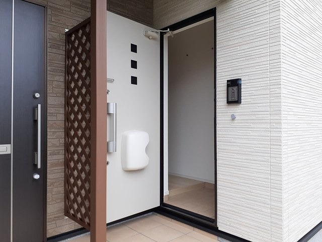 玄関はこんな感じです